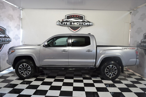 Imagen 2 de 14 de Toyota Tacoma 4x4 Trd Sport 2021