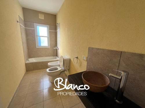 Casa En Alquiler En Roble Joven, Pilar, G.b.a. Zona Norte