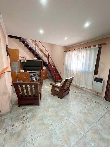 Lujan 1300 - Lanus Este - Excelente Chalet 5 Amb Con Parque Y Pileta! Impecable