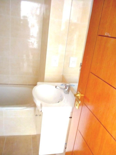 Imagen 12 de 13 de Departamento En Venta En Piso Alto En Zona Versalles - Lope De Vega