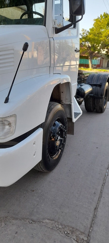 Imagen 2 de 14 de Mercedes Benz 1215