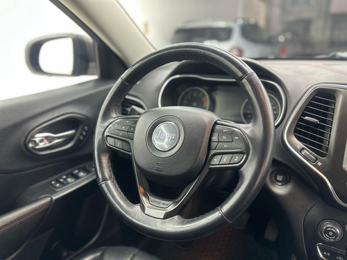 Jeep Cherokee 3.3l Trailhawk At