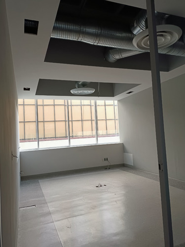 Rento Oficina 630 M2, En El Mejor Corredor De Edificios Corporativos De Oficinas