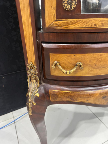 Cristaleira Bombê Marchetada Com Apliques De Bronze