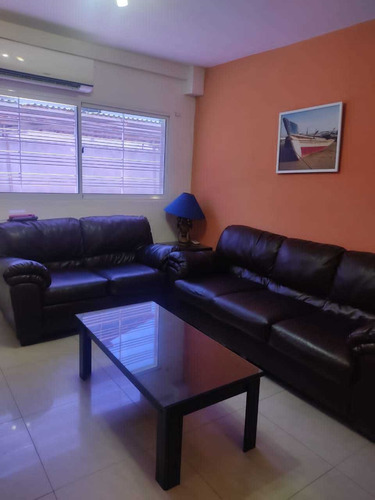 Imagen 5 de 14 de Alquiler Fijo, Bello Townhouse, Maneiro.