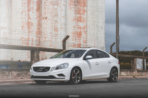 Volvo S60 T5 R Design