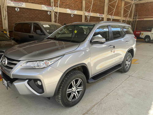 Toyota Fortuner Full Mt