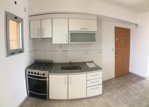 Oportunidad - Departamento Con Cochera En Villa Sarmiento