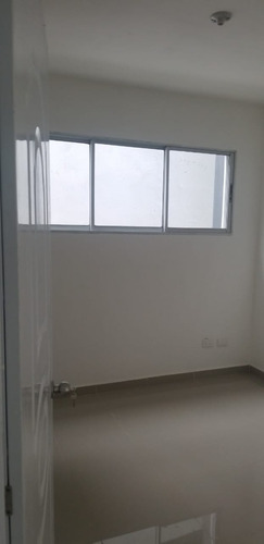 Imagen 7 de 13 de Alquiler De Apartamento En Villa Marina