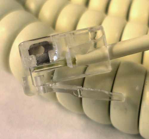 Imagen 2 de 2 de Cable Rulo Telefonico Armado 1.2 Mts Rj9 Crema V3030