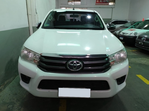Imagen 1 de 6 de Toyota Hilux 2.4 C/d Sr 150cv 4x2