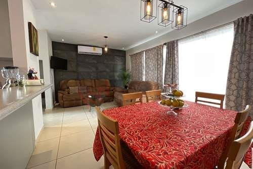 Imagen 10 de 25 de Vive Cerca De Las Montañas, Cumbres Andara, Venta De Casa En Esquina