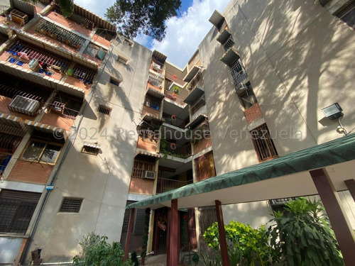 Apartamento En Alquiler Parque Aragua Maracay Excelente Ubicacion Amoblado Estef 24-16556