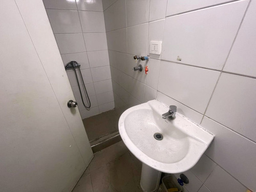 Arriendo Local Comercial De 122,10 M2, Vicuña Mackenna, Ñuñ