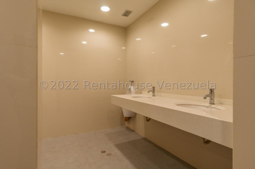 Imagen 13 de 15 de Claudia Lopez Vende Local Comercial En Las Mercedes Mls #22-21636