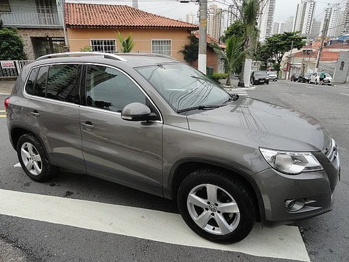 Volkswagen Tiguan 2.0 At Tsi 2011 - F7 Veículos