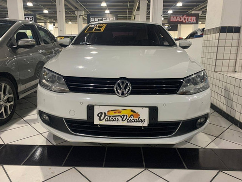 Volkswagen Jetta 2.0 Tsi Highline 211cv Gasolina 4p
