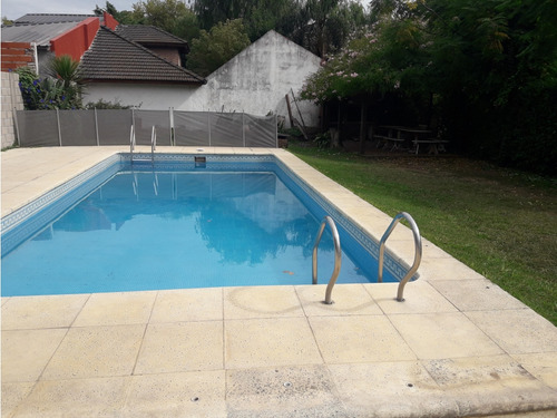 Casa De 4 Ambientes Villa Udaondo - Ituzaingó- Permuta Por Dpto Caba