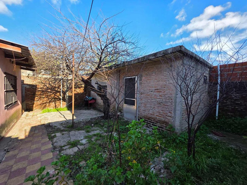 Venta Casa 4 Amb Cochera Fondo San Jose Temperley