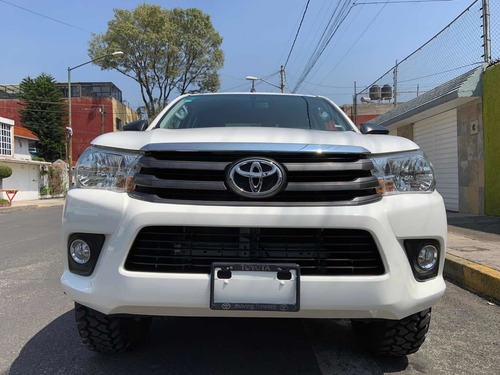 Imagen 1 de 15 de Toyota Hilux 2019 2.7 Cabina Doble Sr Mt