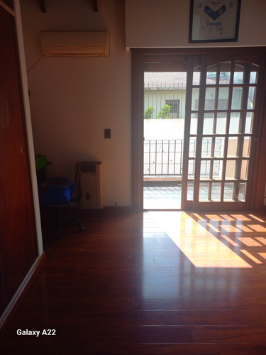 Barrio Naon(mataderos), Casa 4 Amb. 2 Ptas. 220m2. Visitas A Partir 26/05!!