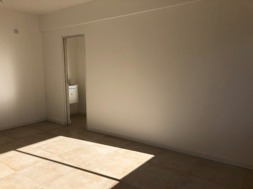 Imagen 5 de 7 de Muy Lindo Y Moderno Duplex En Venta, En Los Cardales, Frente A La Plaza Mitre