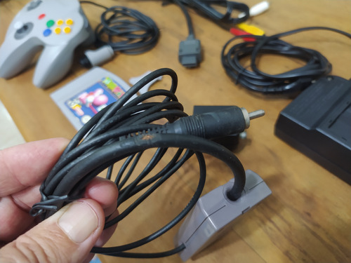Nintendo 64 Na Caixa C/ Manual Ed. Gradiente Serial Batendo + Expansion Pak, Yoshi's Story, 1 Controle, Cabos E Manuais Originais (Usado)