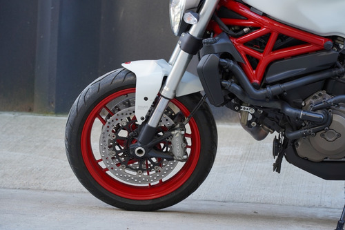 Imagen 14 de 18 de 2017 Ducati Monster 821