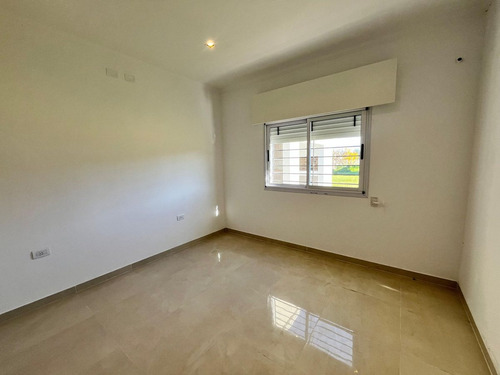 Casa En Venta En Pergamino Con Patio