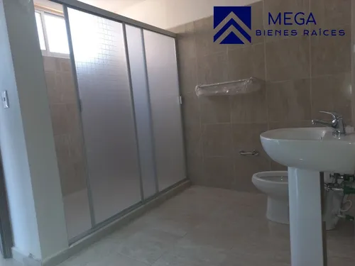 Casa En Venta En Fracc. Los Nogales Residencial Durango
