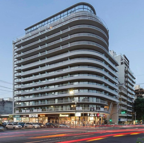 Imagen 1 de 10 de Departamento 2 Ambientes C/dependencia En Av. Olazabal Al 4800