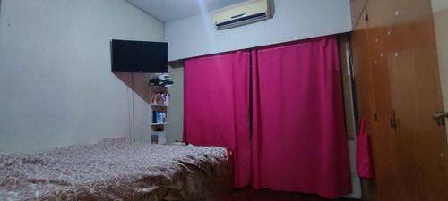 Casa En Venta 2 Dormitorios + Local Comercial