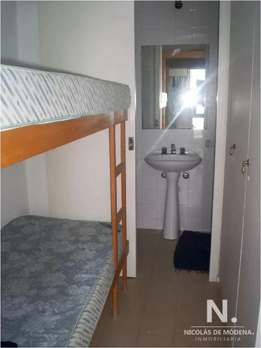 Apartamento De 2 Dormitorios En Edificio Torre Marina , Punta Del Este , Playa Brava