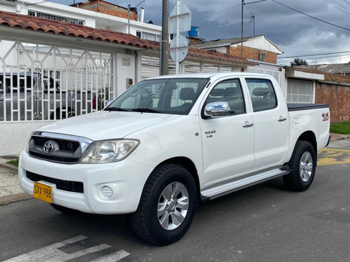 Toyota Hilux 4x4 2500cc Tdi Mt Aa Ab Abs Dh Fe