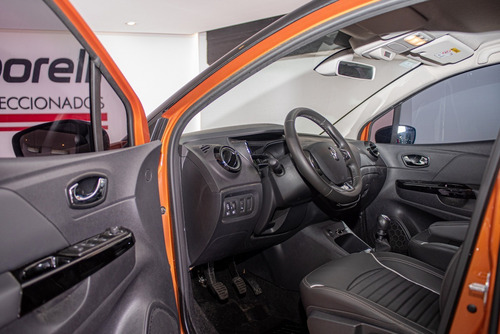 Imagen 10 de 14 de Renault Captur 2.0 Intens Manual *