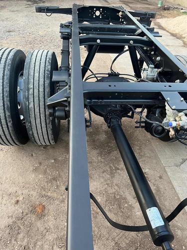 Imagen 18 de 20 de Mercedes-benz 1318