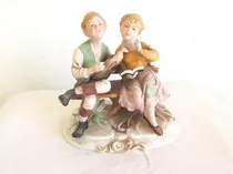 Comprar Fino Adorno Figura Pareja Deco Pareja Con Guitarra Y Libro