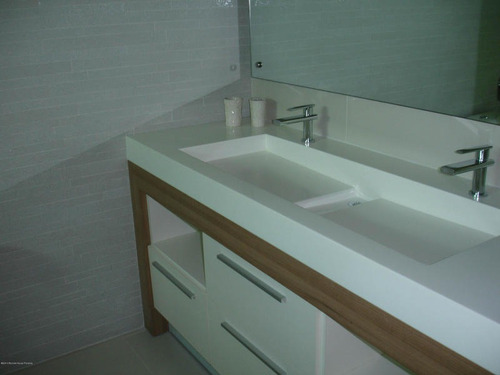 Imagen 13 de 15 de Venta De Penthouse En Ph Mirador De Costa Del Este 20-3841