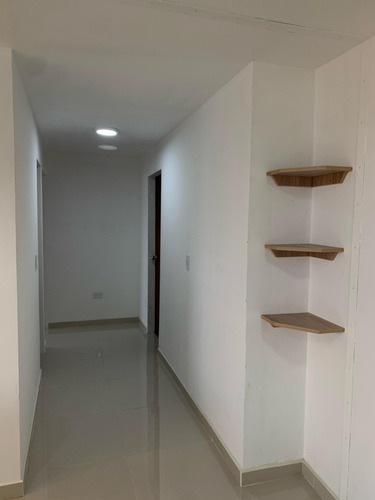 Xv, Venta Hermoso Apartamento A Estrenar, Edifio Santa Rita, Sector Los Kiosko.