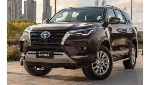 Imagen 11 de 13 de Toyota Sw4 2021 2.8 Srx 177cv 4x4 7as At Okm