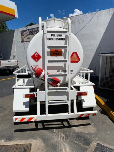 Carro De Combustible