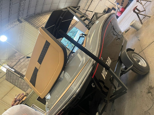 Imagen 5 de 20 de Lancha Victoria Valentino 212 Con Evinrude 150 G2 Año2022
