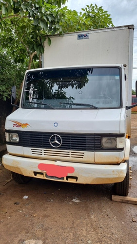 Mercedes Bens 710plus