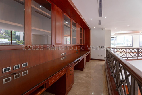 Vendo Apartamento Penthouse Varios Niveles Altamira Yf