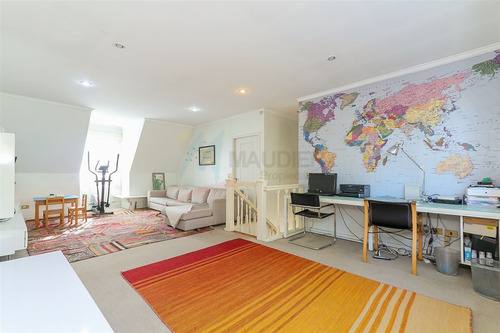 Casa En Venta De 5 Dorm. En Las Condes