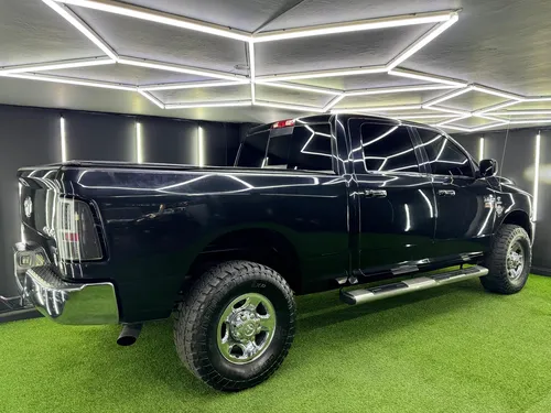 Dodge Ram 5.7 1500 Slt 4x4