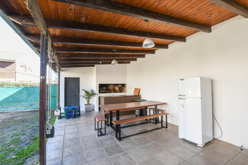 Imagen 20 de 24 de Casa De 2 Dormitorios En Venta Con Quincho Fisherton