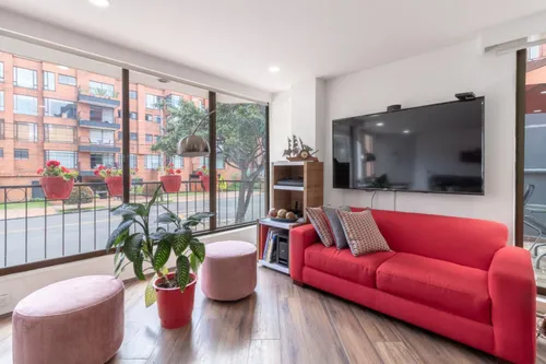 Apartamento En Venta En Chicó Navarra. Cod V11913