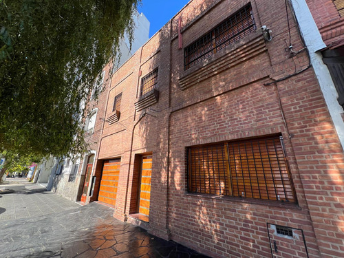 Palaá 640, Avellaneda ¡exclusiva Casa De 4 Ambientes En Venta!