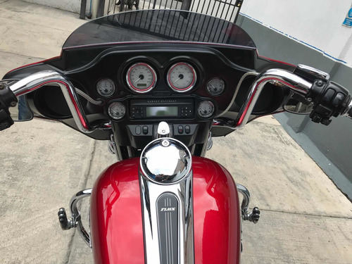 Imagen 7 de 15 de Harley Street Glide 2012 Nacional